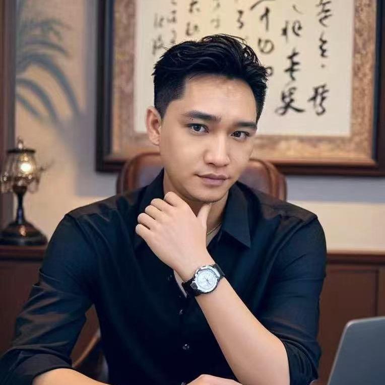 @☞冷🐲眸☜