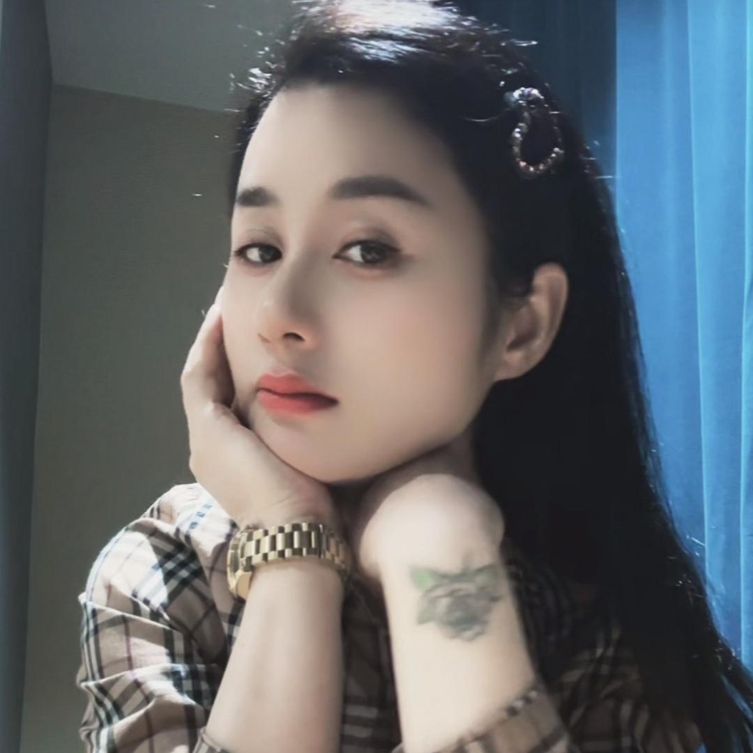 摆摊买幸福🌻🌻🌻