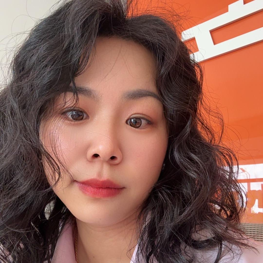 奉新房产中介💰胡洁红