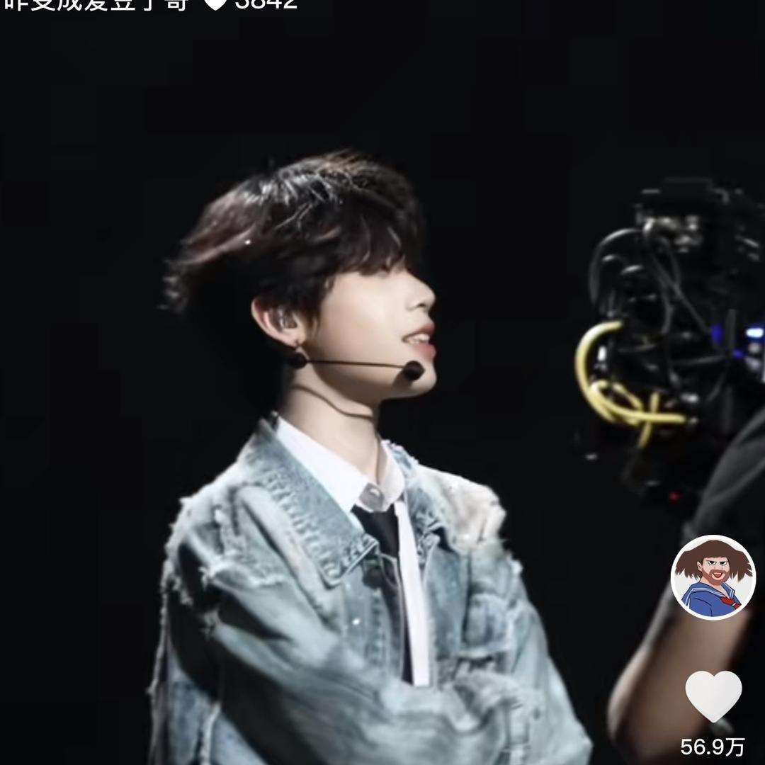 K总小小跟班丶丶丶