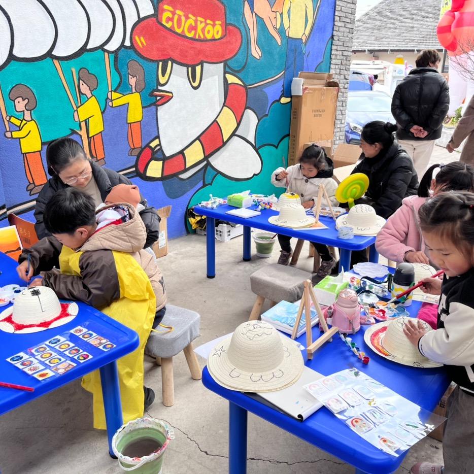 垒石艺术−月亮老师