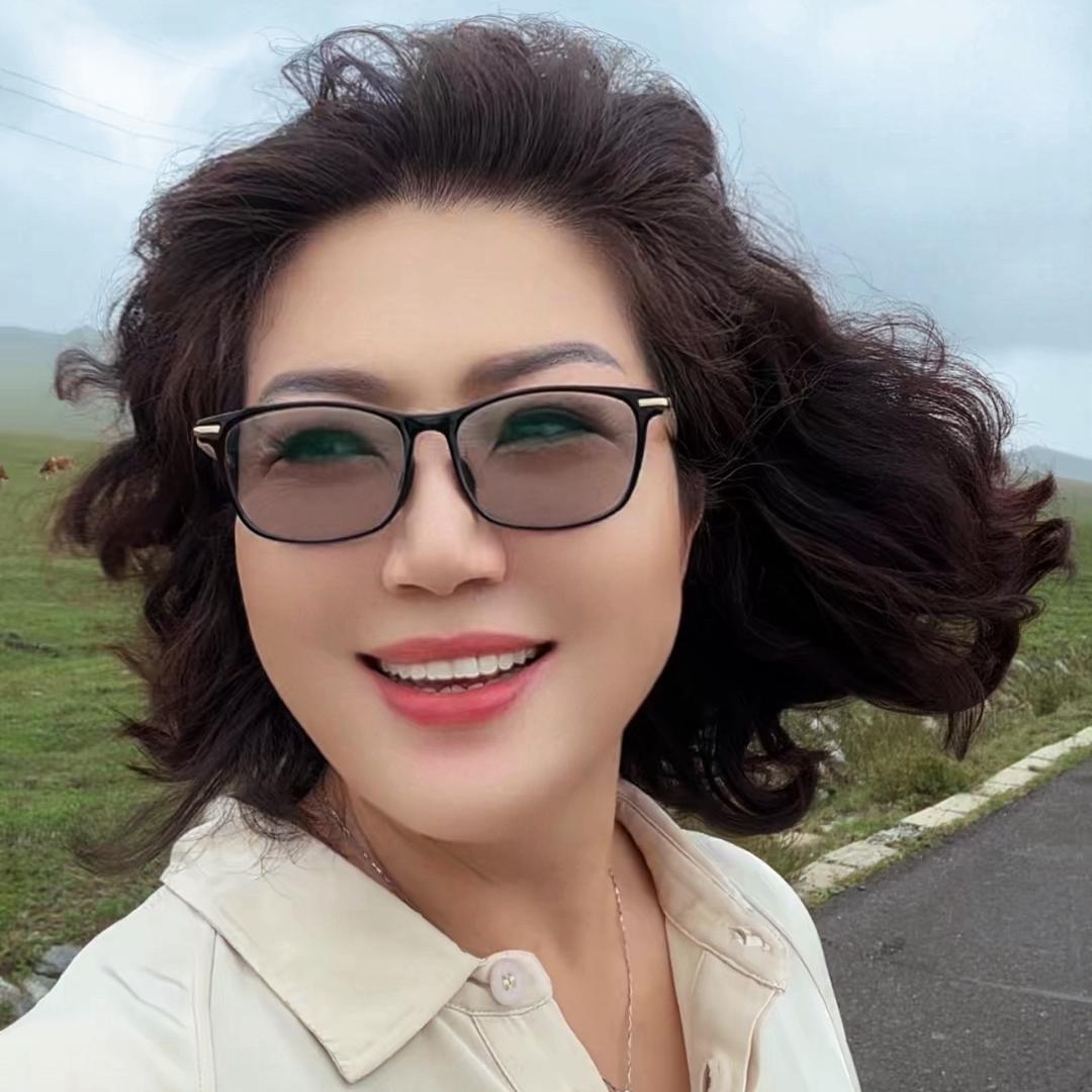 蓝尾蝶