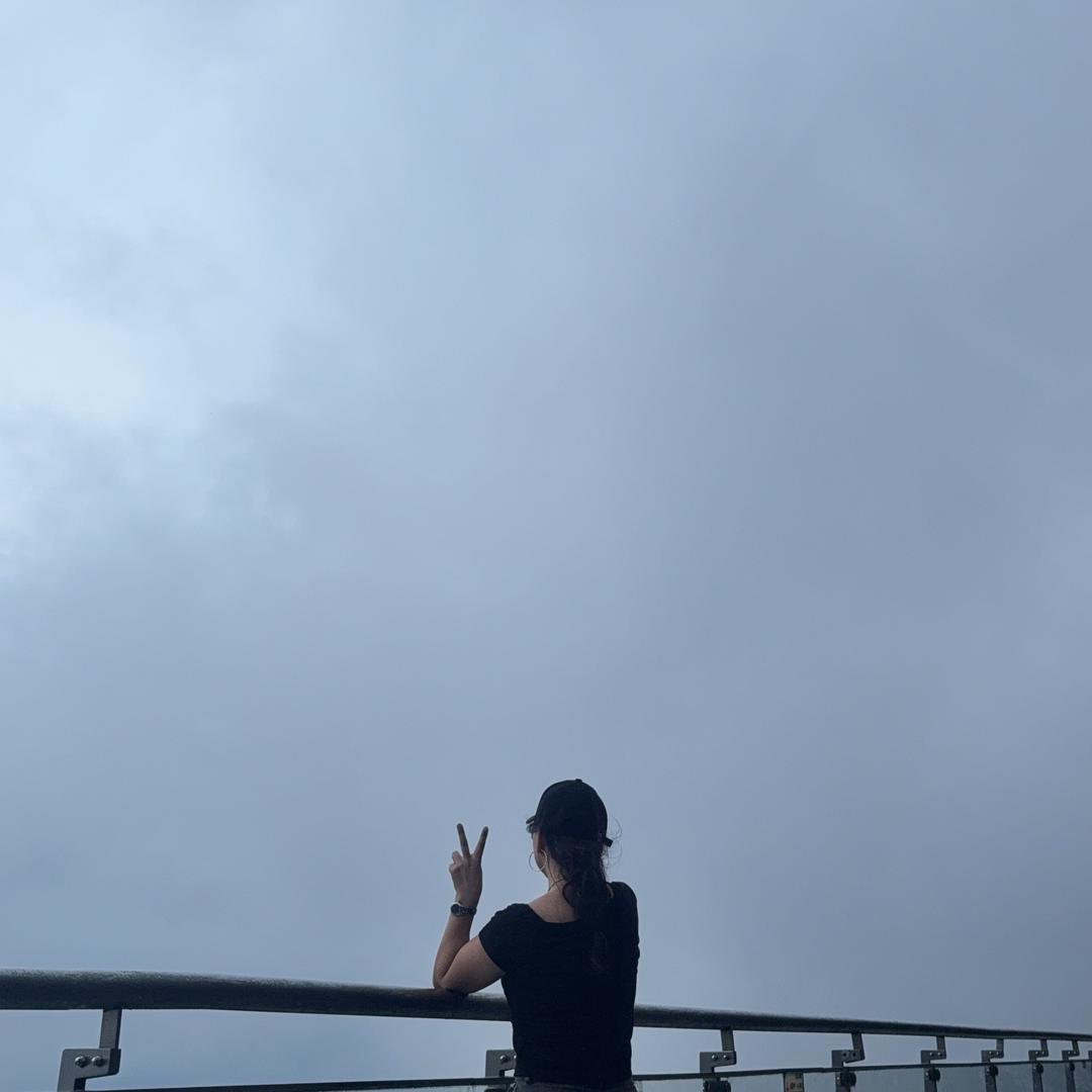 简约出色
