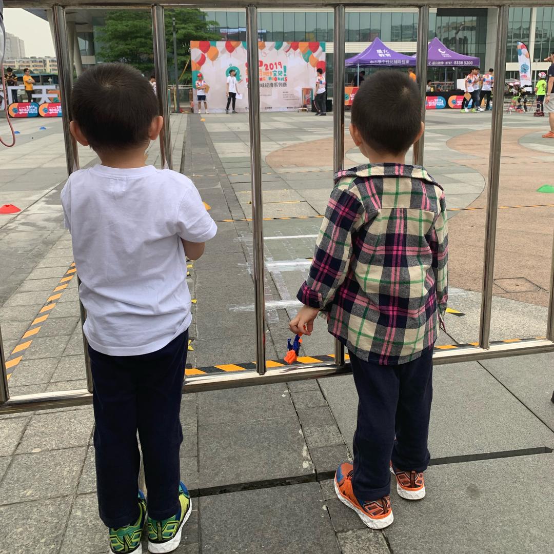 励志姐韦小宝