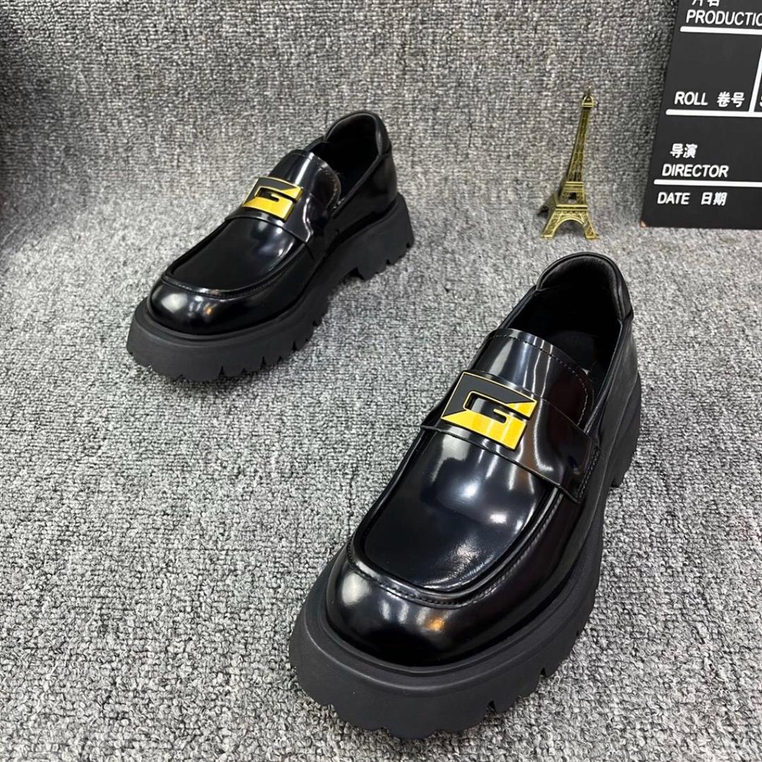 开拓者轻奢男鞋