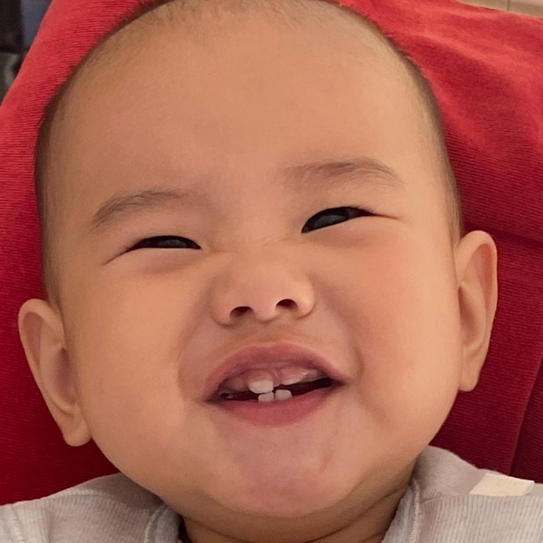 周周爱吃肉💫