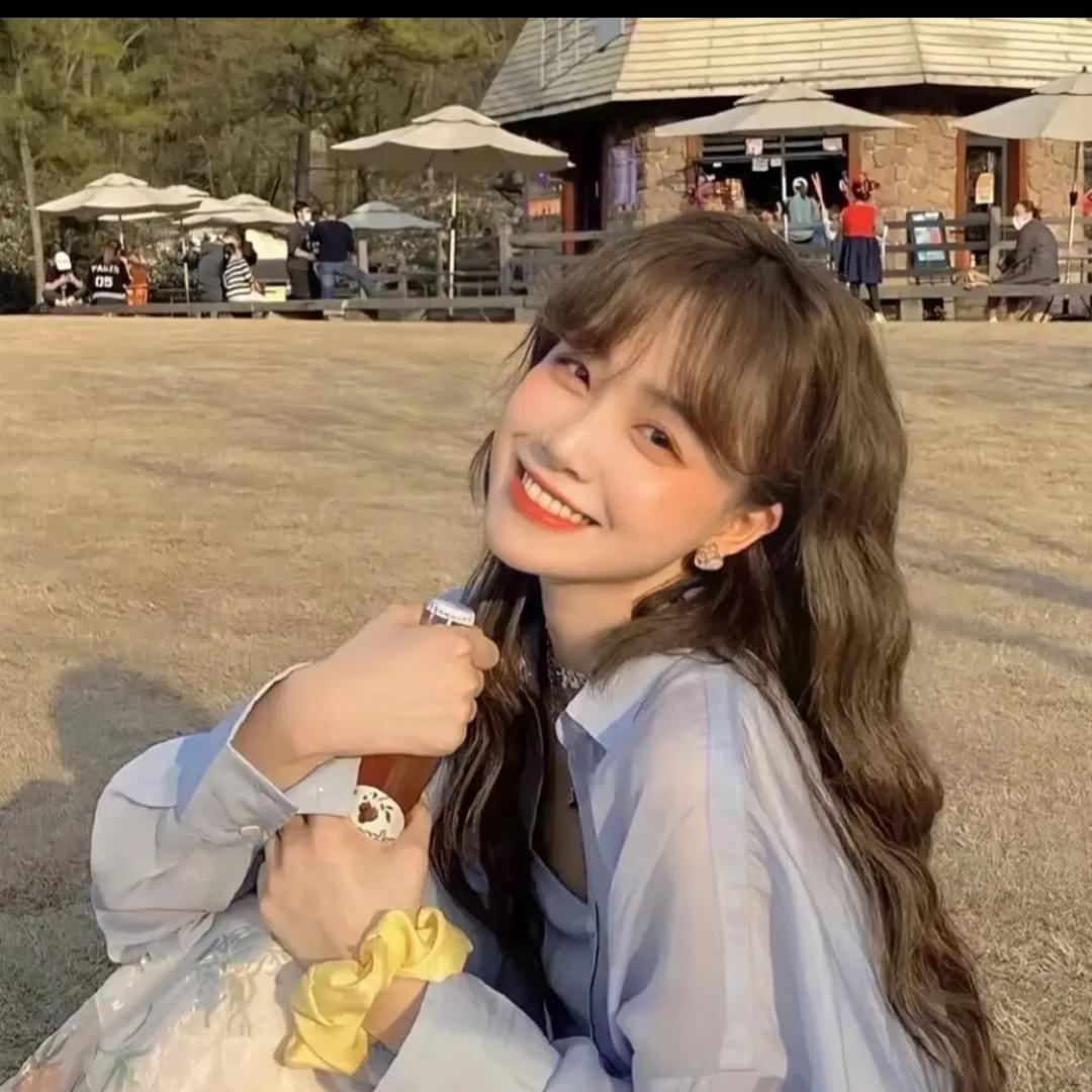 李妹儿爱美食