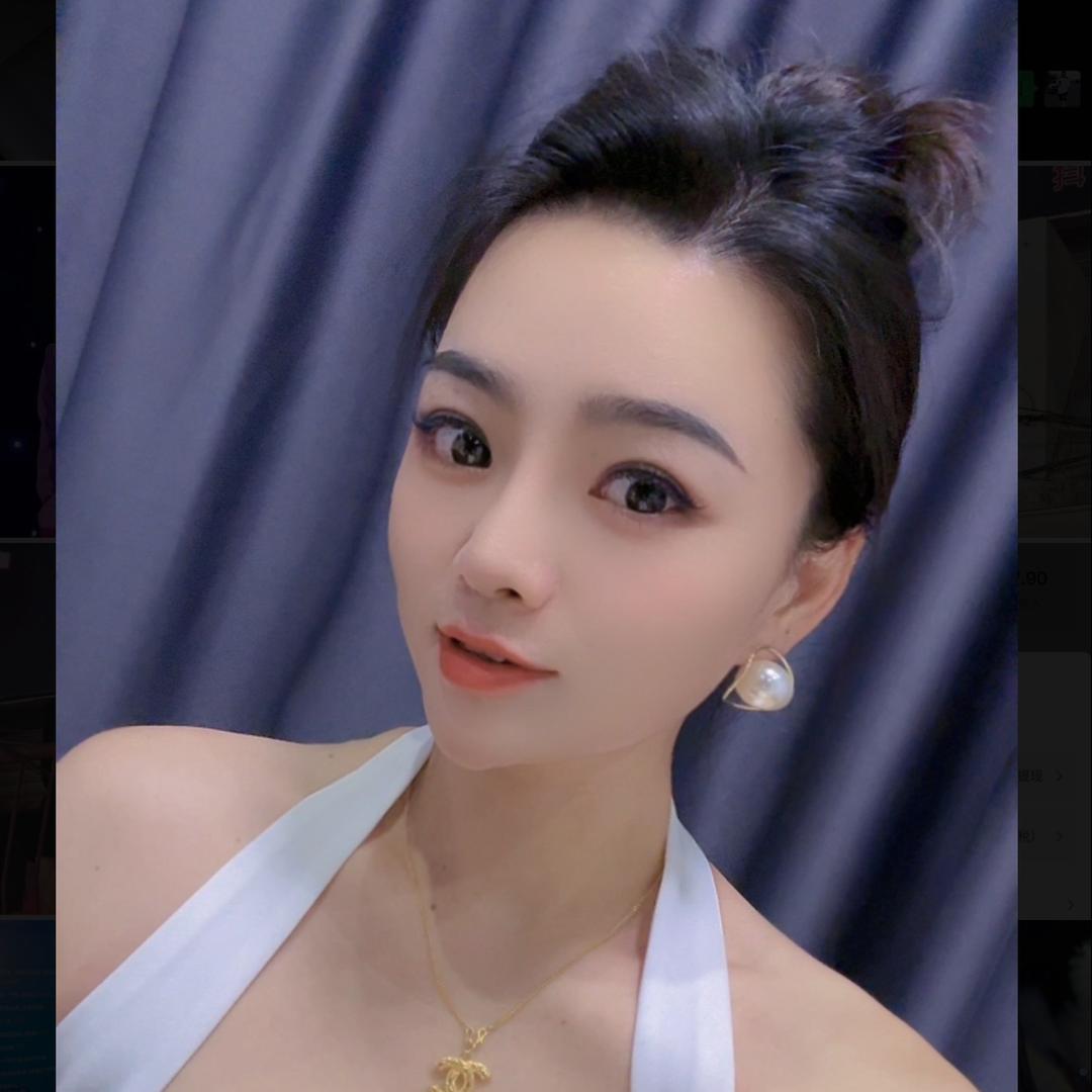 小贝贝🎙️