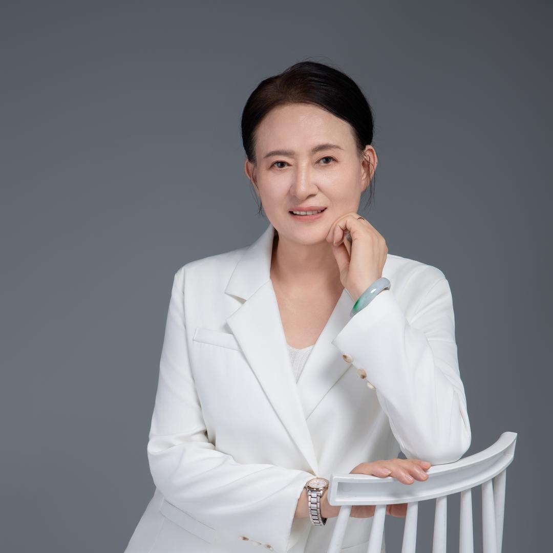 女人好幸福😊