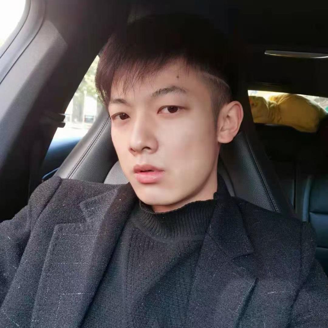 丑丑很深情