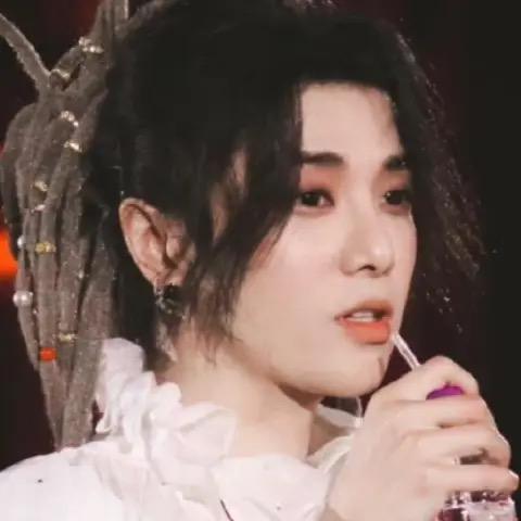 小虫孑花