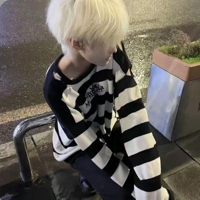爱谁