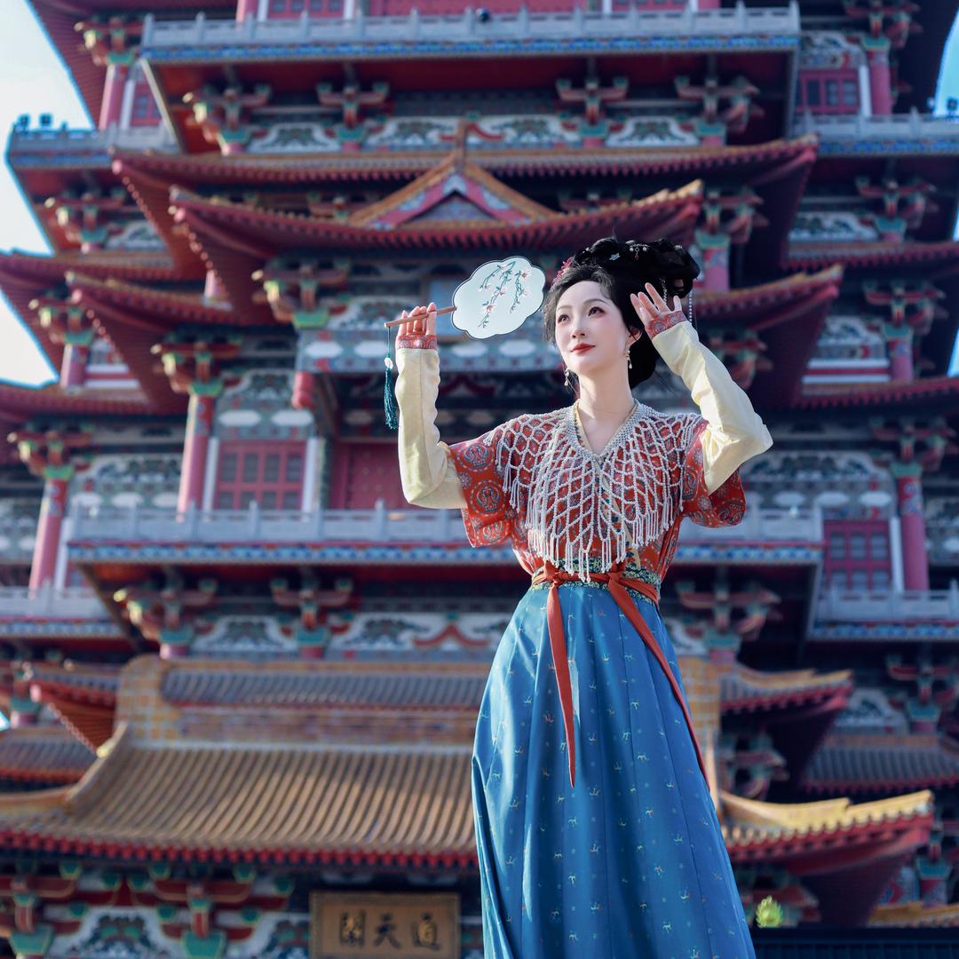 闫闫探徐州