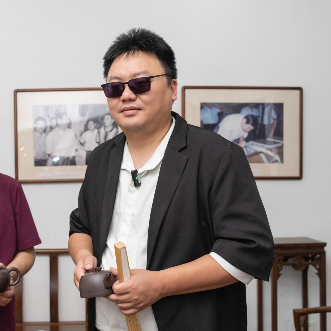 豪银李白
