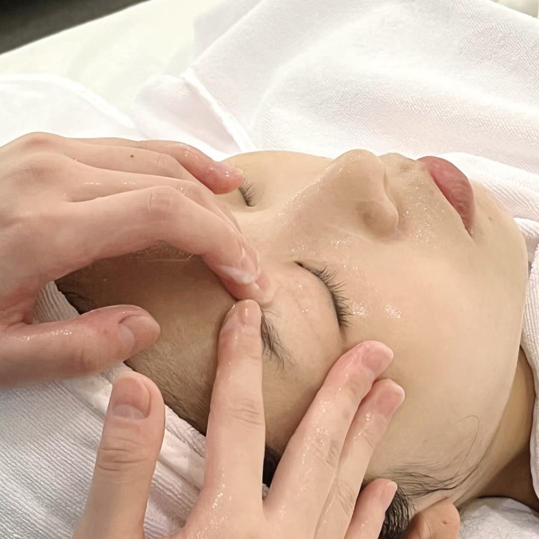 清新美容养生店