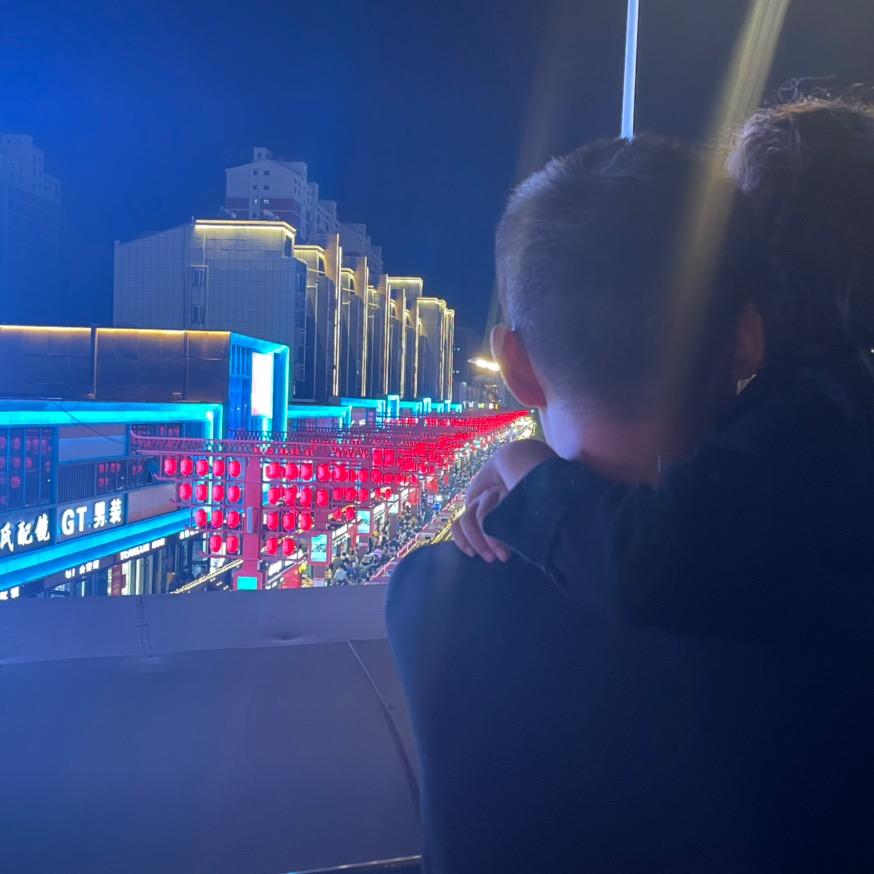 来给生活比个✌️