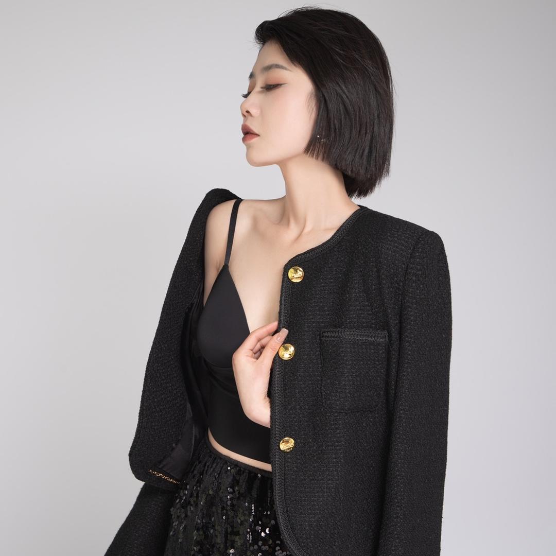 衣甲轻奢女装.羊绒大衣