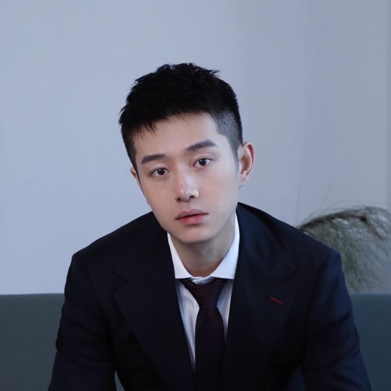 李佑霄