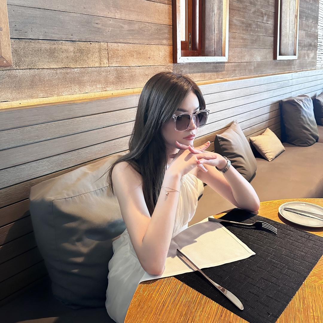 是小C阿！