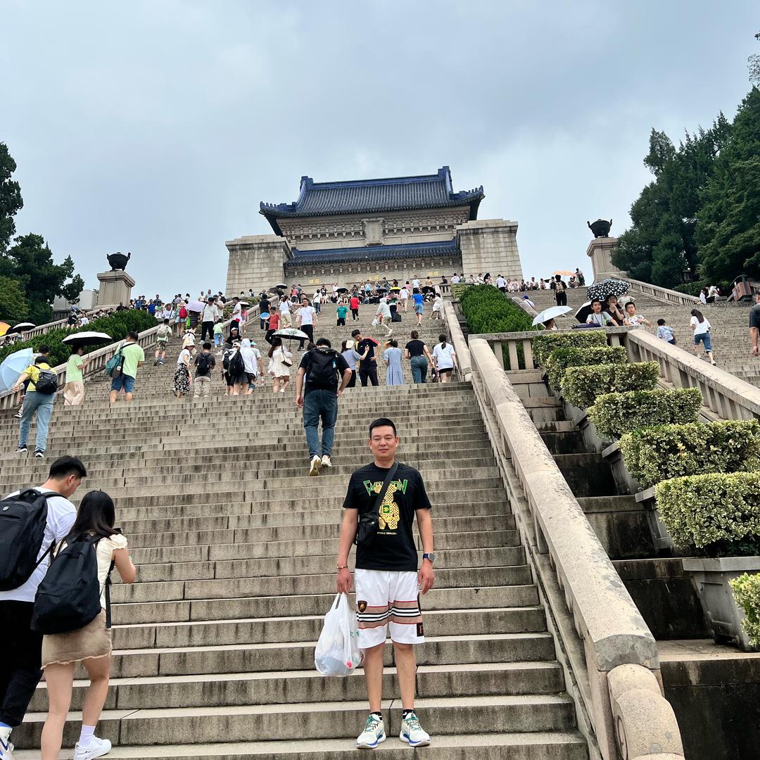 @郑伟