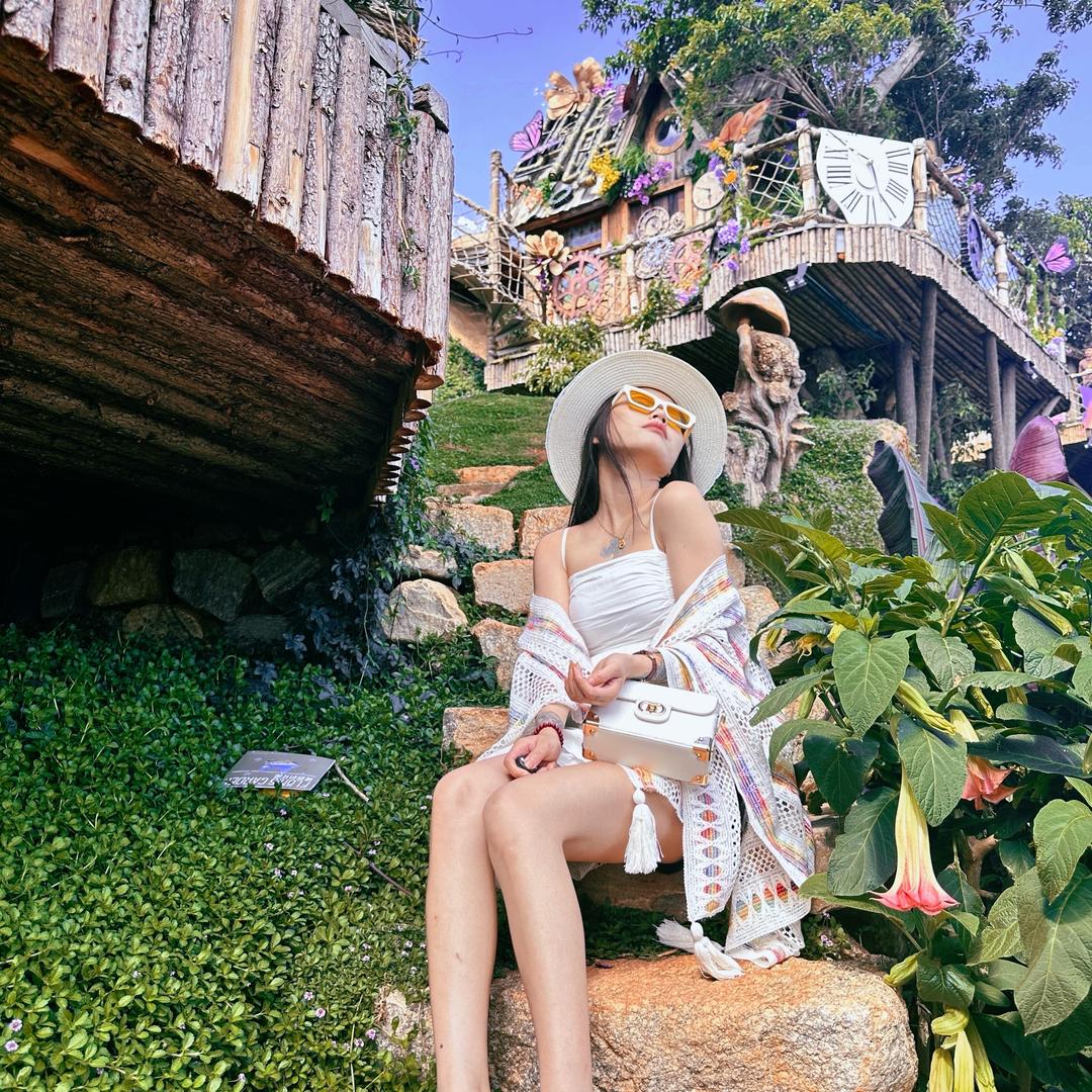 云衣阁服饰化妆店