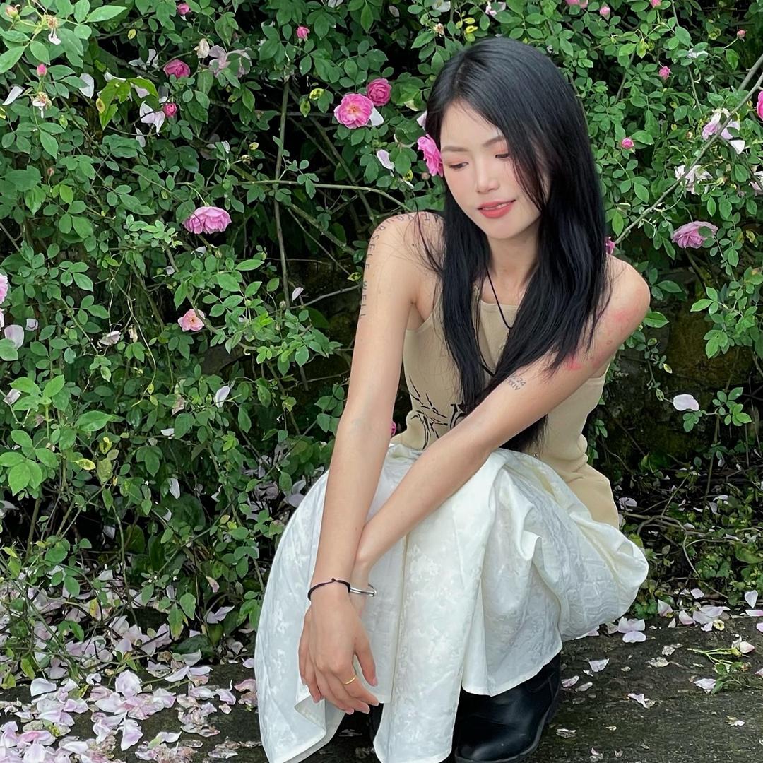 苗苗苗-