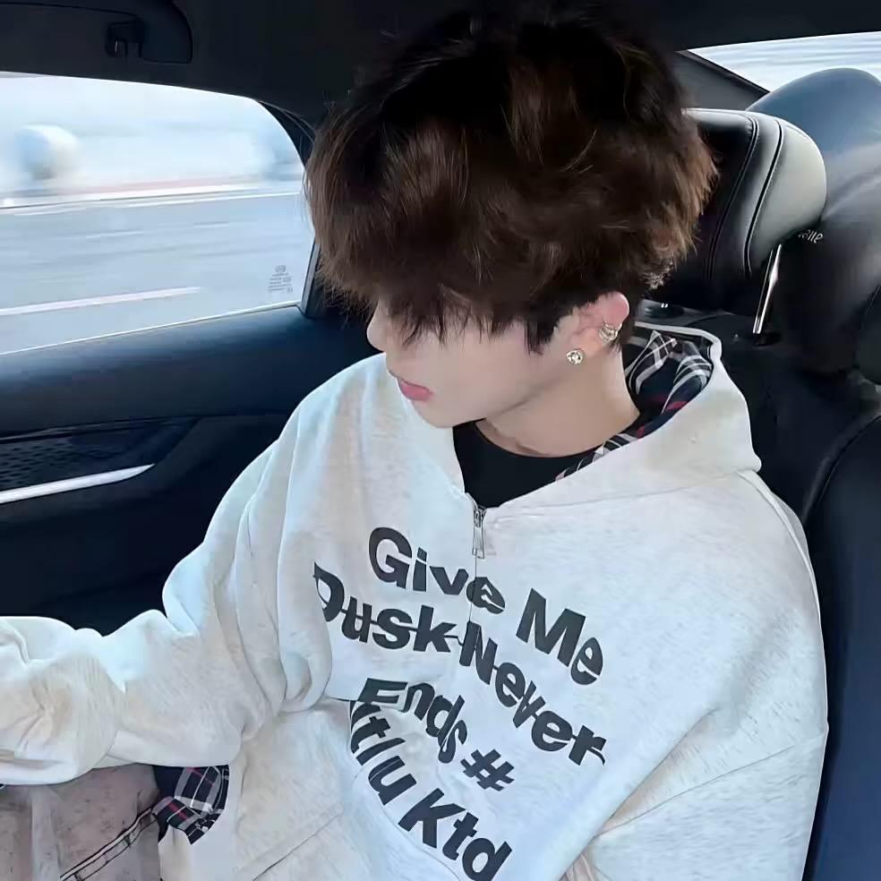 悲伤的蓝莓拿铁