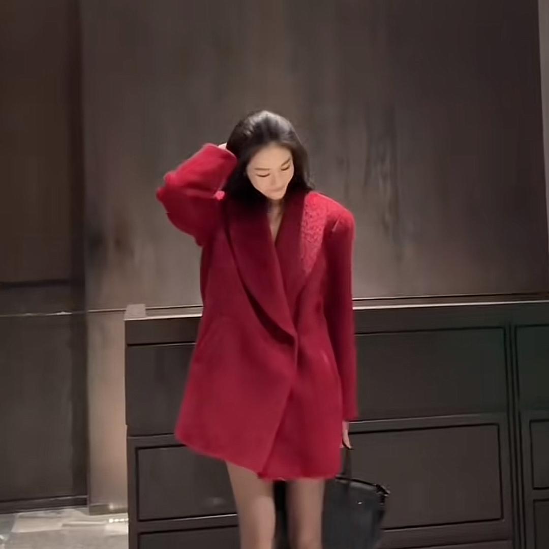 小露雅