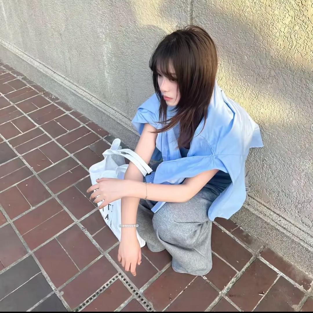 左边小心眼右边势利眼