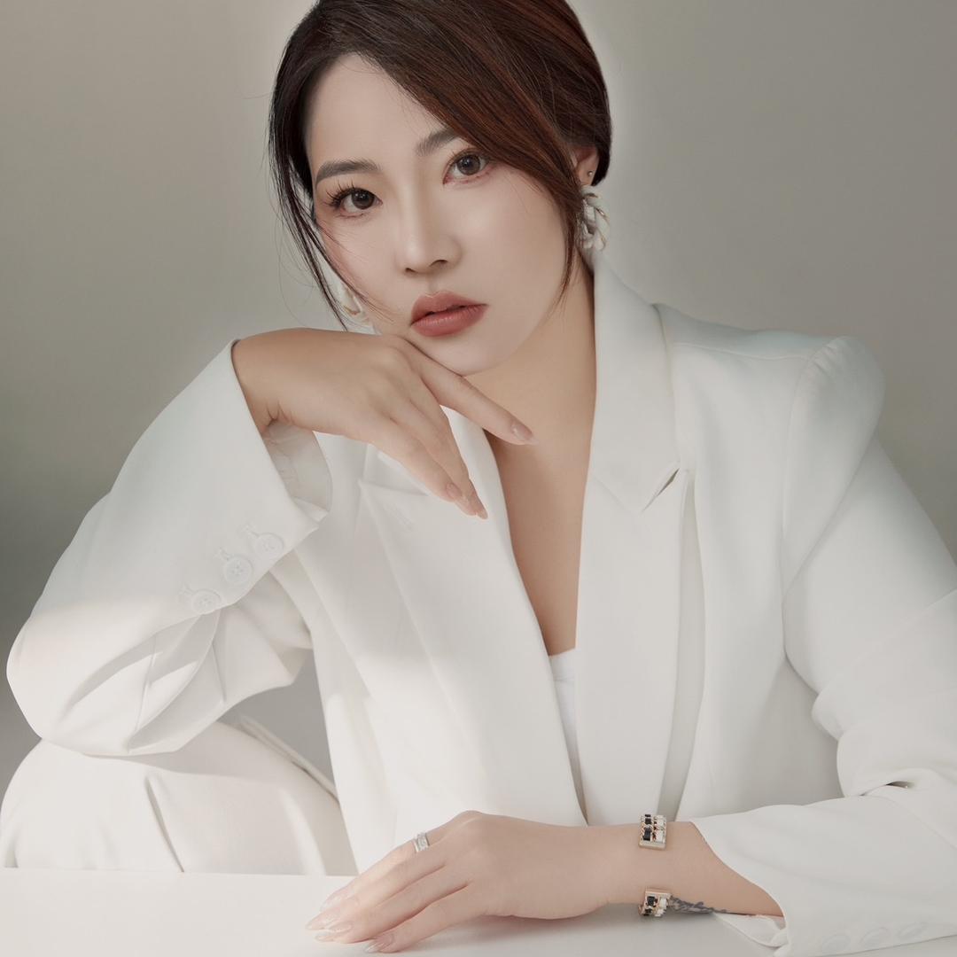 彩妆师位位