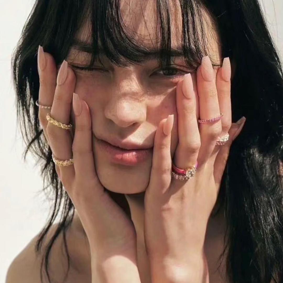 不是个美女