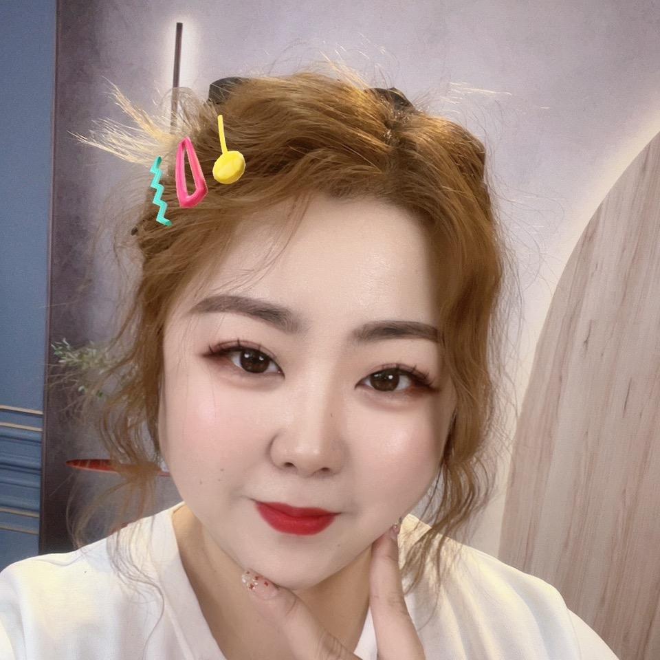 昵咪女装