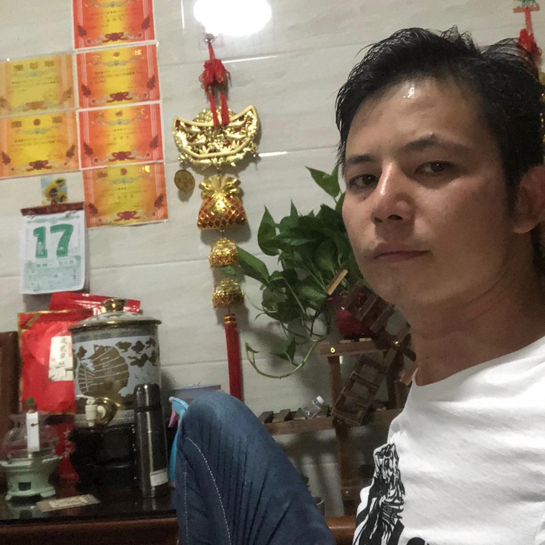 大家都叫我“鹅总”