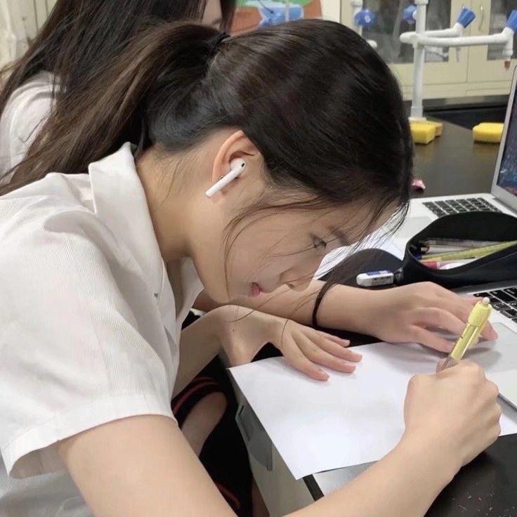 ︌蛋︌︌堡︌︌︌︌
