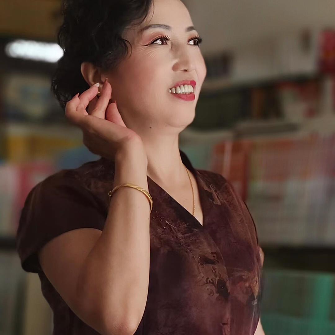 贤淑丽人