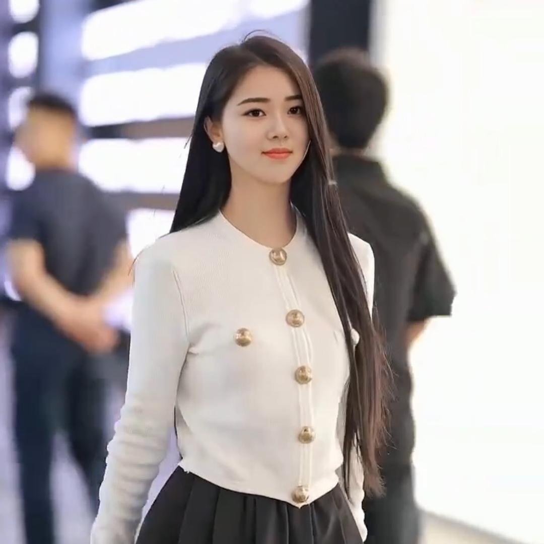 苗苗妞妞