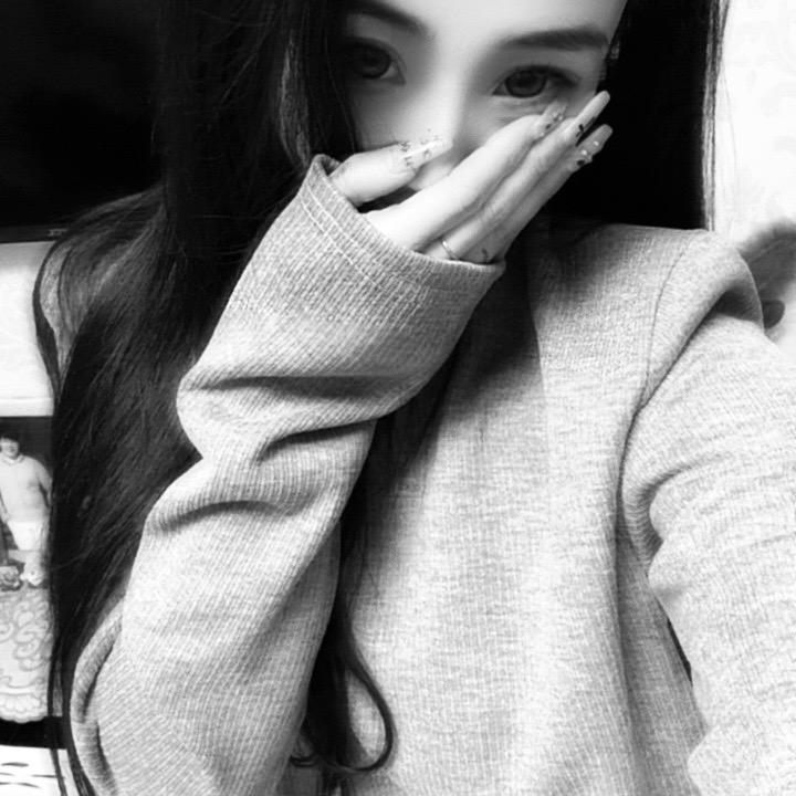 👧🏻¹⁹⁹⁴