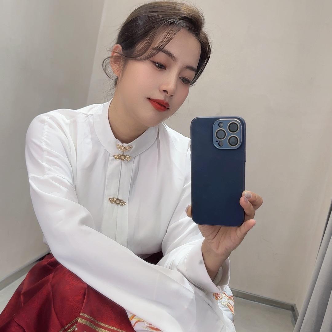 香香在纪王（家庭美睫纹眉穿戴甲工作室）