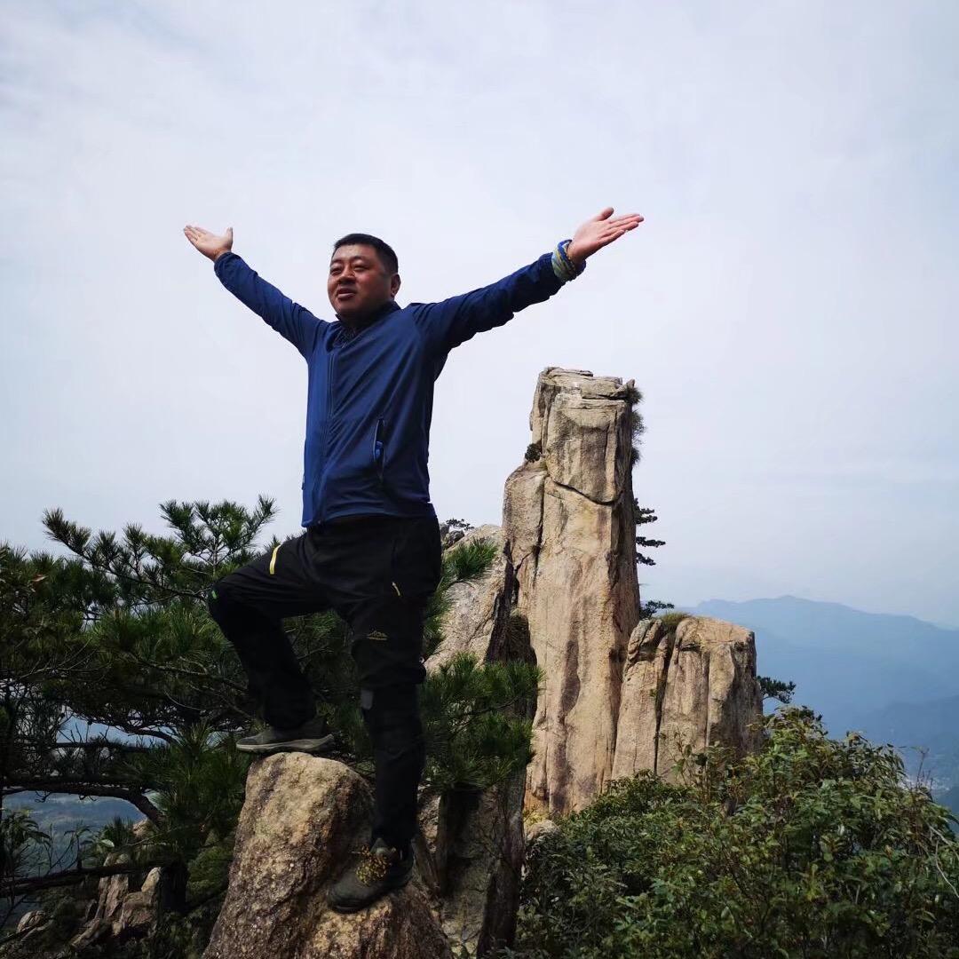 年年有余.