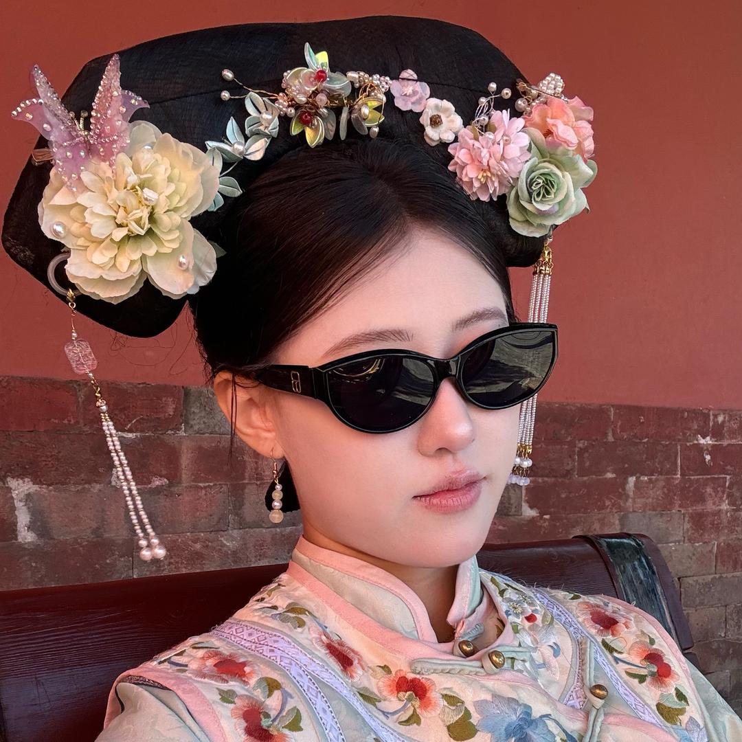 上汽大众济南银座天逸-小谭