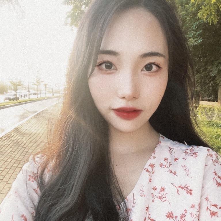 不会包包子的女孩.