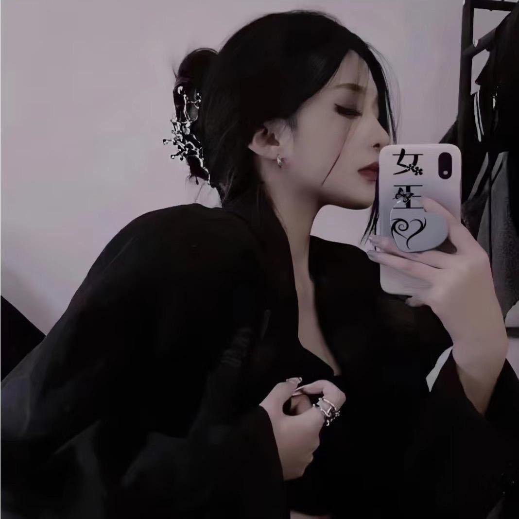 🕊꧔ꦿ꧔ꦿ小美吖🕊