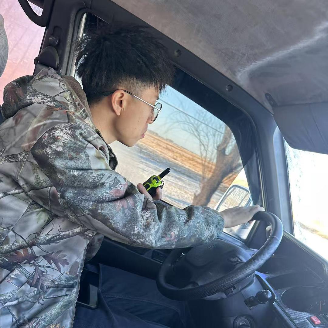 韩冰想买越野车