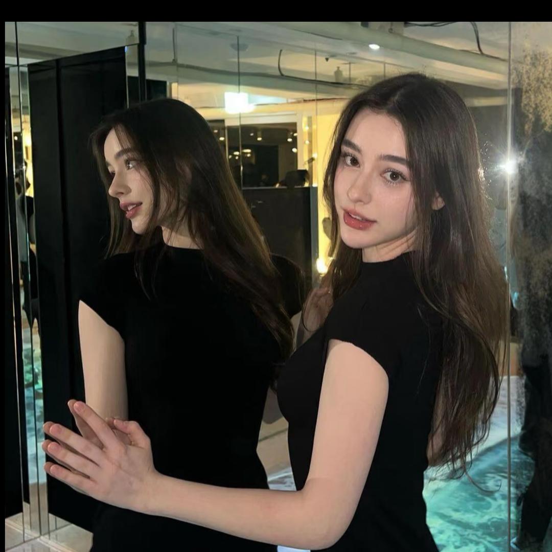 Y  ·