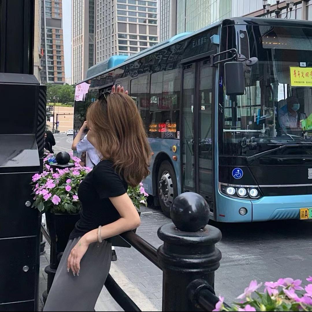 小张爱睡觉