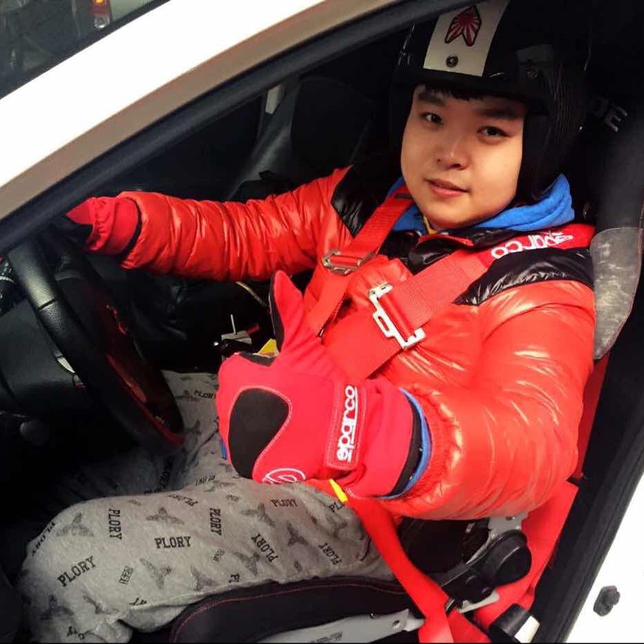 重庆光速汽车（阳光）路虎 保时捷专注