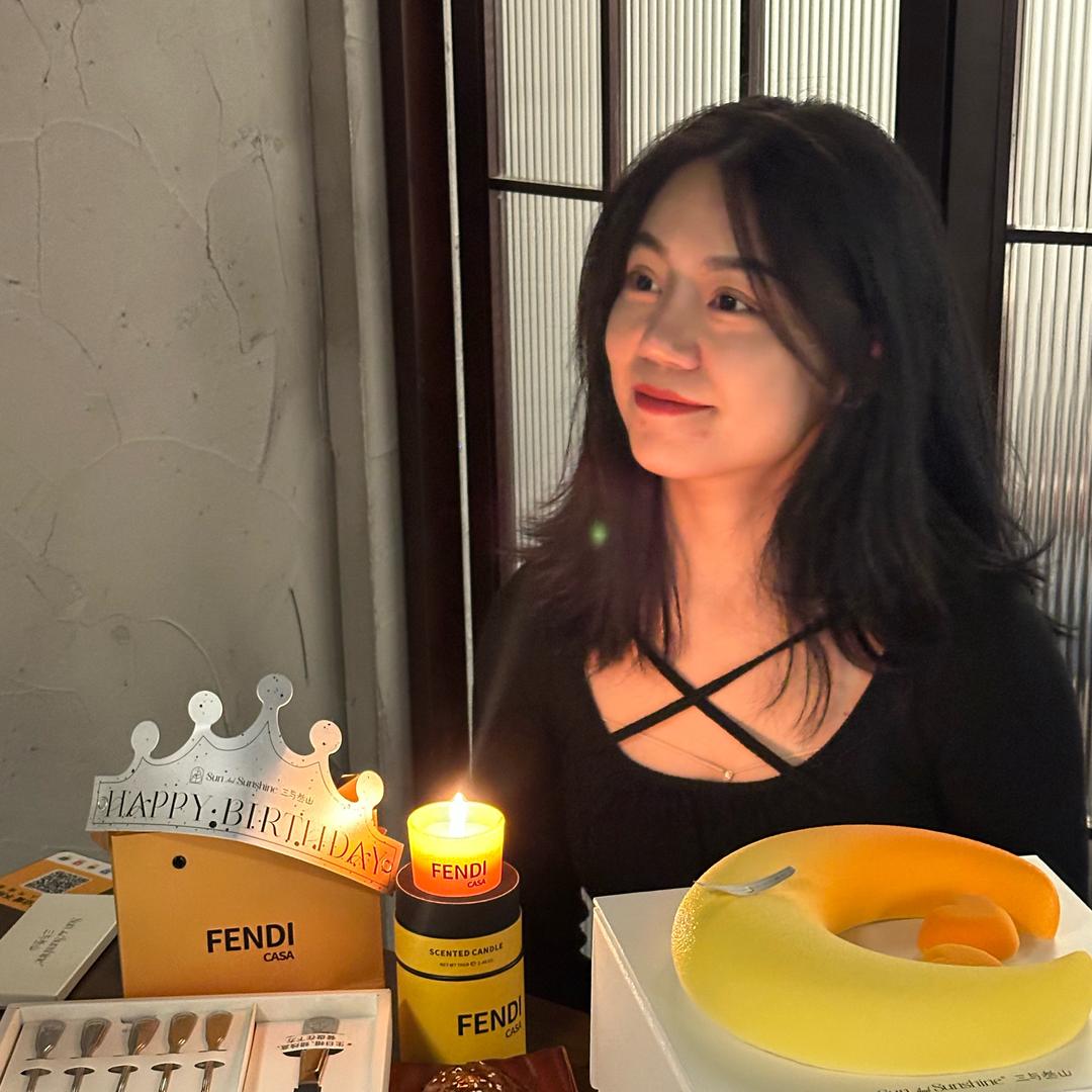 周慧有点忙