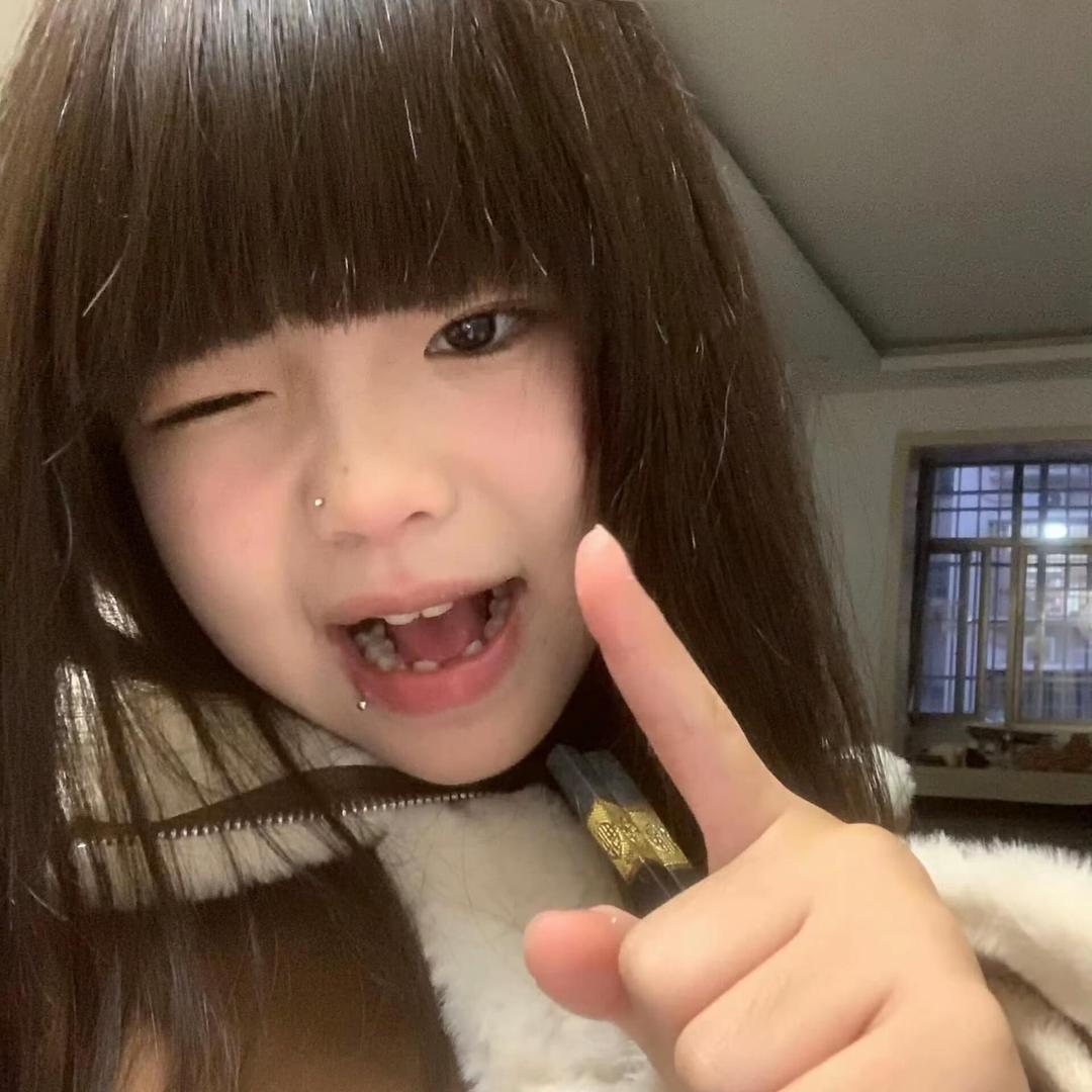 装忧郁被打