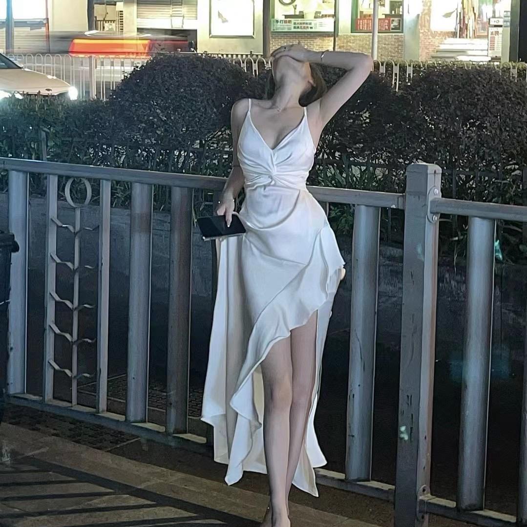 爱笑的女孩👧