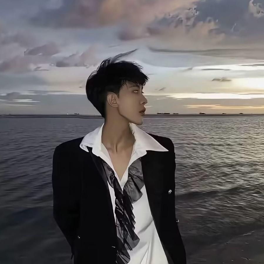 -笔上山海.